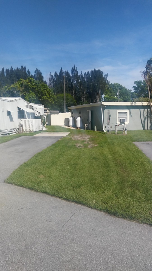 Ronnys MHC & RV Resort, A Florida RV Resort Passport America Camping